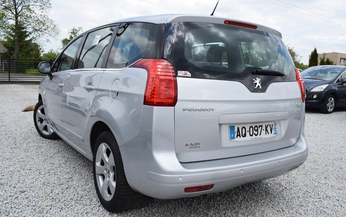 Peugeot 5008 cena 18500 przebieg: 267181, rok produkcji 2010 z Wałbrzych małe 277